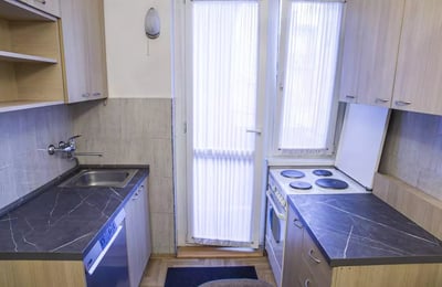 Long-term rental 2-room apartment in the center of Vračar, Serbia