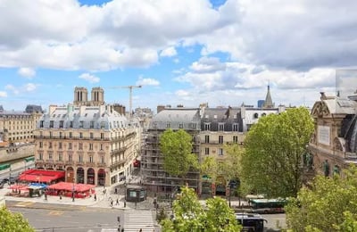 Long-term rental Studio with internet and washing machine in central Paris, France