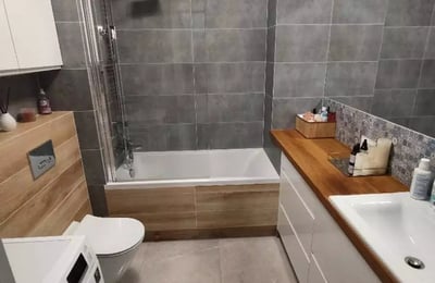 Long-term rental of a new 3-room apartment with parking and internet in Klecina, Wrocław