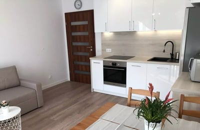 Long term rental 2 room apartment with garden and parking in Wrocław