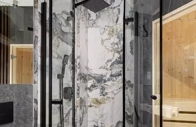 Long-term rental of a stylish apartment with a terrace in Wola (Warsaw), parking included