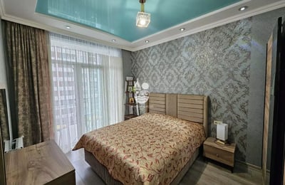 Alquiler a largo plazo apartamento de 3 dormitorios cerca del Parque 6 de Mayo, Batumi