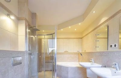 Long-term rental 220 m² house in a secured complex on Hufcowa St, Wrocław