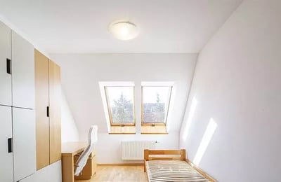 Long-term rental 220 m² house in a secured complex on Hufcowa St, Wrocław