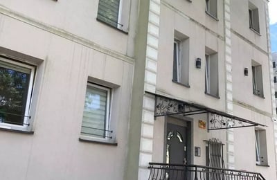 Long-term rental renovated 2-room 46 m² apartment on Kromera St, Wrocław