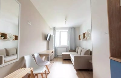 Long-term rental studio apartment 20m², Meiera Street, Kraków