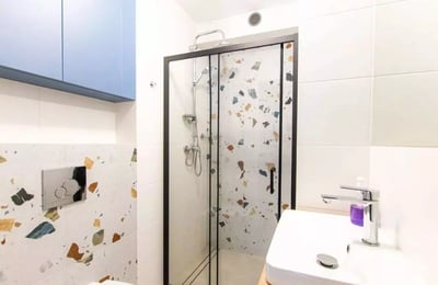 Long-term rental studio apartment 20m², Meiera Street, Kraków