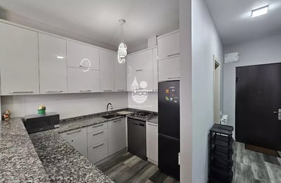 Alquiler a largo plazo: apartamento de un dormitorio, Batumi, Georgia
