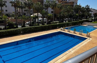 Long-term rental 3-bedroom apartment in Punta Prima, Alicante, Spain