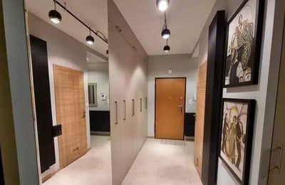 Долгосрочная аренда — 4-комнатная квартира с террасой в районе Mokotów, Варшава