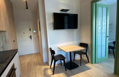 Long-term rental of a 2-room apartment in the center of Wrocław — perfect for a couple