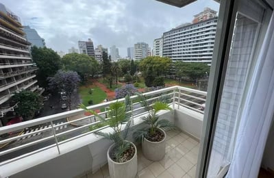 Alquiler a largo plazo monoambiente con balcón y lavadora en Núñez, Buenos Aires