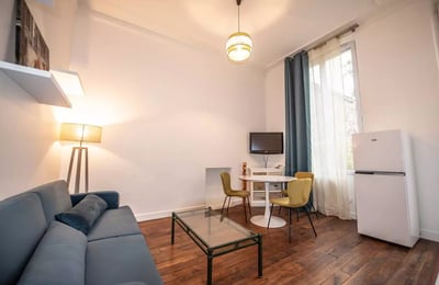 Long-term rental cozy 2-room apartment with mezzanine in Boulogne-Billancourt, Paris