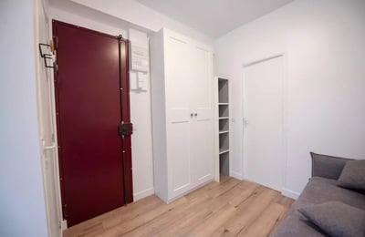Long-term rental 12 m² studio in the 16th district of Paris