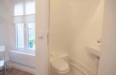 Long-term rental 12 m² studio in the 16th district of Paris