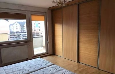 Long-Term rental 2-room apartment with two balconies and parking in Wrocław