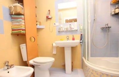 Long-Term rental 2-room apartment with two balconies and parking in Wrocław