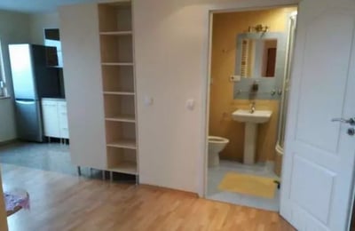 Long-Term rental 2-room apartment with two balconies and parking in Wrocław