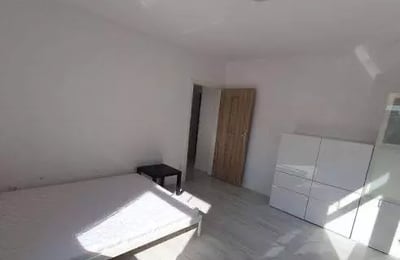Long-term rental spacious 4-room apartment in Wrocław