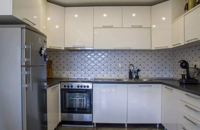 Long-term rental of a 2-room apartment in a new building with a terrace, Vozdovac area, Belgrade