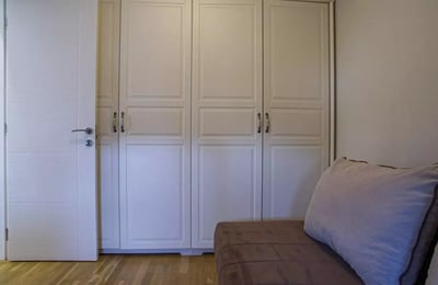 Long-term rental of a 2-room apartment in a new building with a terrace, Vozdovac area, Belgrade