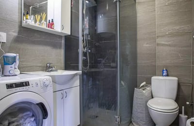 Long-term rental of a 2-room apartment in a new building with a terrace, Vozdovac area, Belgrade