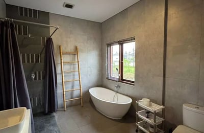 Long-term rental of a new villa with pool and rice field view, Ubud, Indonesia