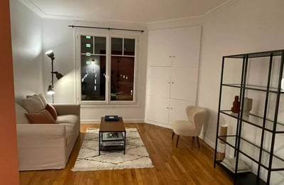 Long-term rental of a 2-room apartment in the 16th arrondissement, Paris, France