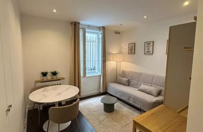 Long-term rental studio 22 m² in the 16th arrondissement, Paris, France
