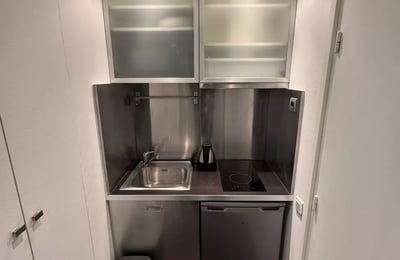 Long-term rental studio 22 m² in the 16th arrondissement, Paris, France