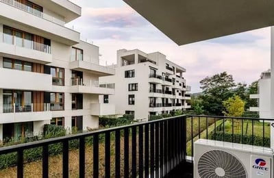 Long-term rental in Kraków new 3-room apartment, 70 m², with balcony, Krowodrza district