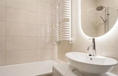 Long-term rental in Warsaw, Ochota — 2-room 45 m² apartment with terrace and air conditioning