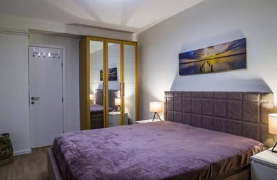 Long-term rental in Belgrade — 51 m² three-room apartment with balcony and appliances near the city center