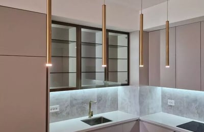 Long-term rental in Belgrade — stylish 3-room apartment 87m² in BW complex with balcony and parking