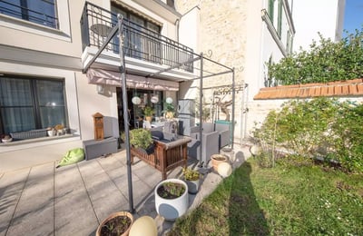 Long-term rental in France — 90 m², 3-room apartment with garden and elevator in Reuil-Malmaison (Paris suburb)