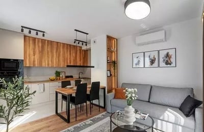 Long-term rental of a cozy 41 m² 2-room apartment with a balcony in the Mistrzejowice district, Krakow