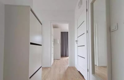 Долгосрочная аренда современной 3-комнатной квартиры 54 м² с балконом в районе Подгуже, Краков