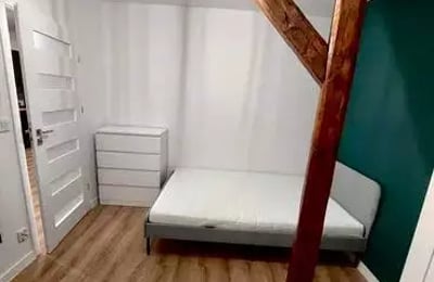 Alquiler a largo plazo de un piso de 2 habitaciones y 37 m² en Katowice