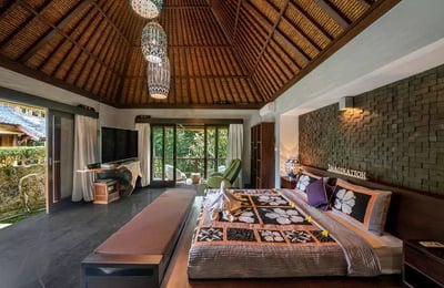 Long-term rental of a spacious villa in Jalan Jembawan area, Ubud