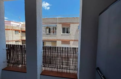 Long-term rent in Torrevieja spacious studio near Del Cura beach