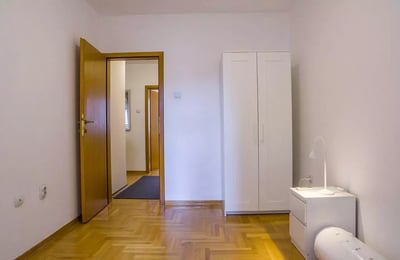 Long-term rental in Belgrade – 3-room apartment 62 m² with balcony and appliances