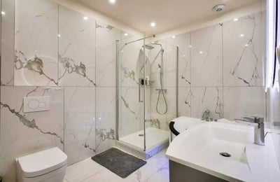 Long-term rental: 2-room apartment 54 m² in Paris 3rd district