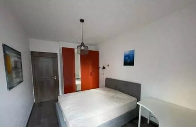 Длительная аренда 2-комнатной квартиры с балконом в районе Охота, Варшава