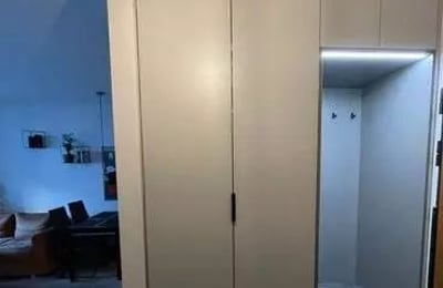 Длительная аренда 2-комнатной квартиры с балконом в районе Охота, Варшава