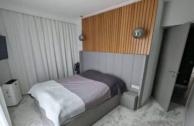 Spacious four-room apartment with 60 m² terrace and walk-in closet for long-term rent in Bielany, Warsaw