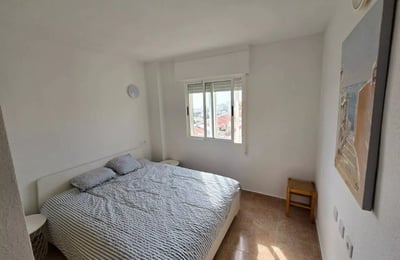 Long-term rental of a sea-view apartment in Torrevieja, Spain