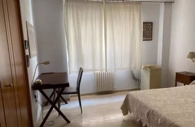 Alquiler a largo plazo de un apartamento de 86 m² en Alicante, España