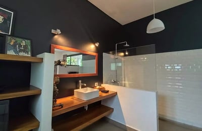 Long-term rental spacious villa with garden and pool in Pejeng, Ubud