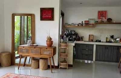 Long-term rental new villa with rice field view in Ubud