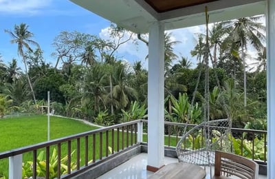 Long-term rental new villa with rice field view in Ubud